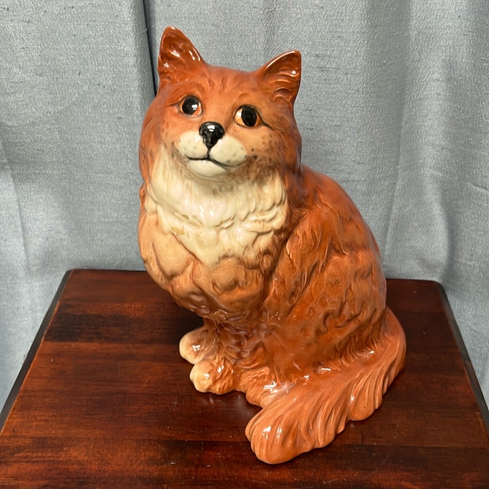 LARGE Beswick Seated Ginger Persian Cat Figurine Made in England #1867